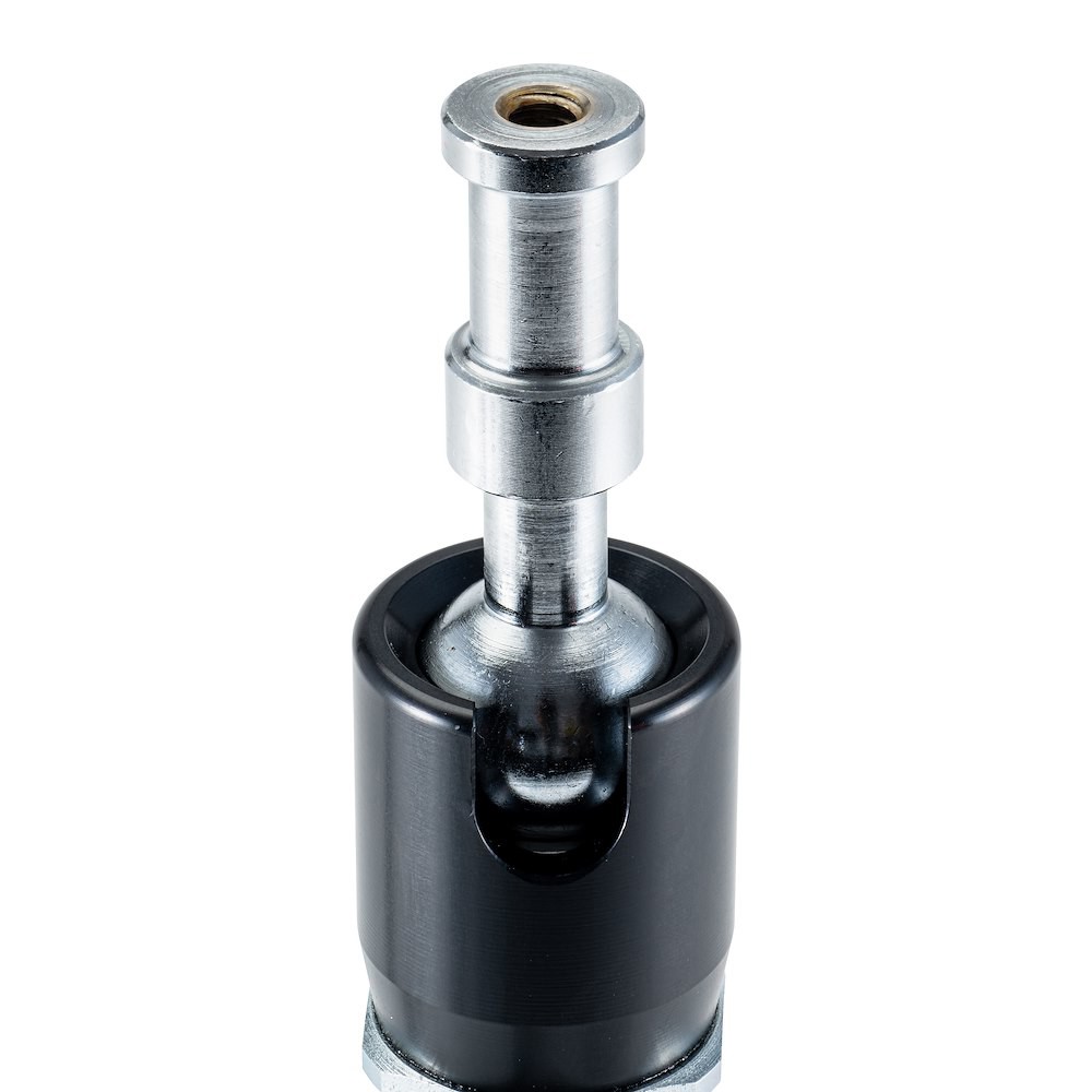 Detail des 16-mm-Zapfens und Innengewindes am Manfrotto 143N
