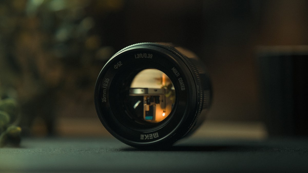 MK-35MM F0.95 Aps-C Z