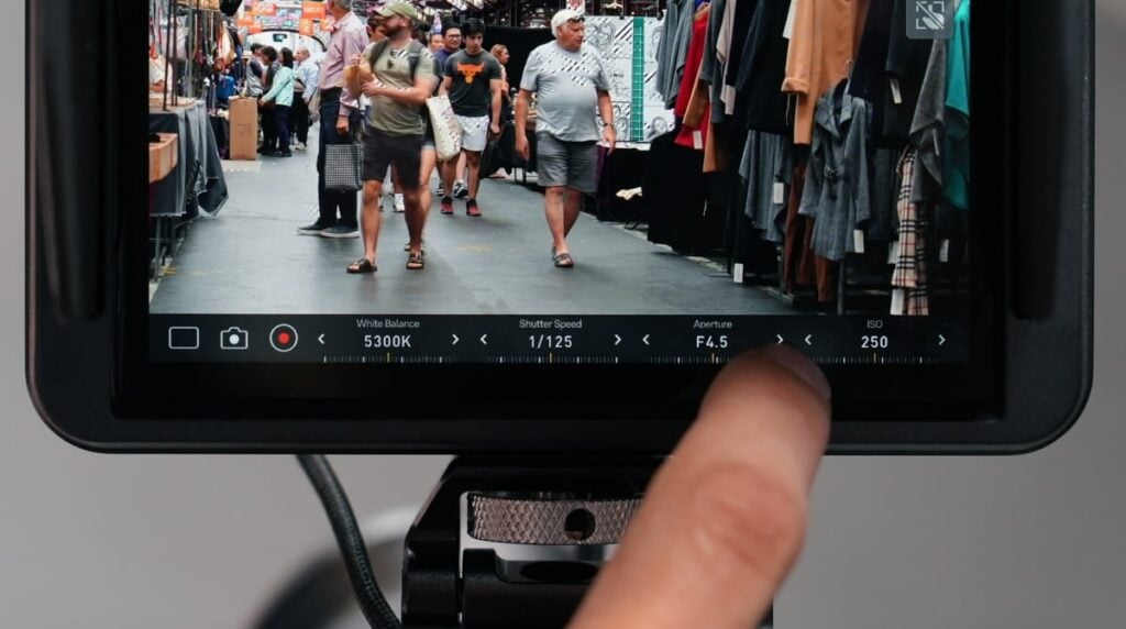 Kamerasteuerung am Atomos Shinobi II Monitor