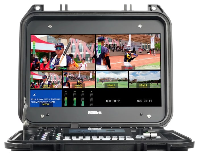 Zwei Displays in einem Koffer