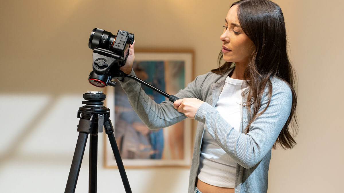 Manfrotto ONE MTONEC Carbon-Hybrid-Stativ