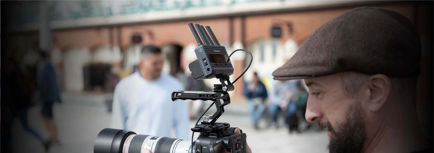 Vysílač přímo na rigu · Accsoon CineView Quad