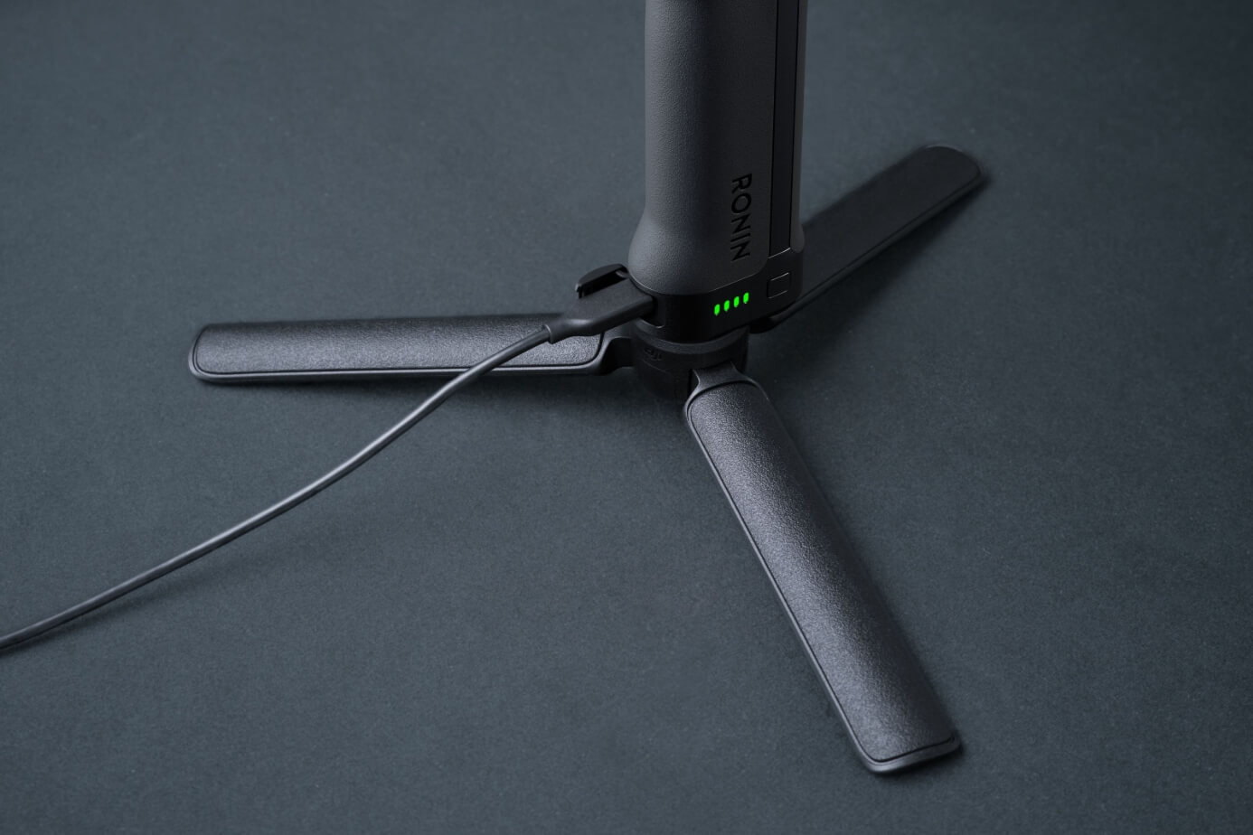 DJI RS 5 – Vollständige Aufladung in 1 Stunde