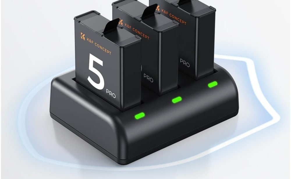 Drei Akkus mit je 2100 mAh