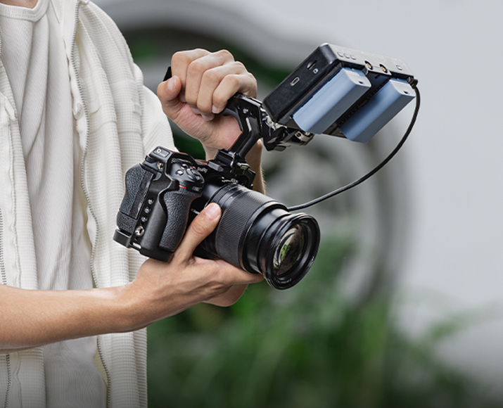 Cage für Nikon Z5IIc mit HawkLock NATO-Schiene – 4