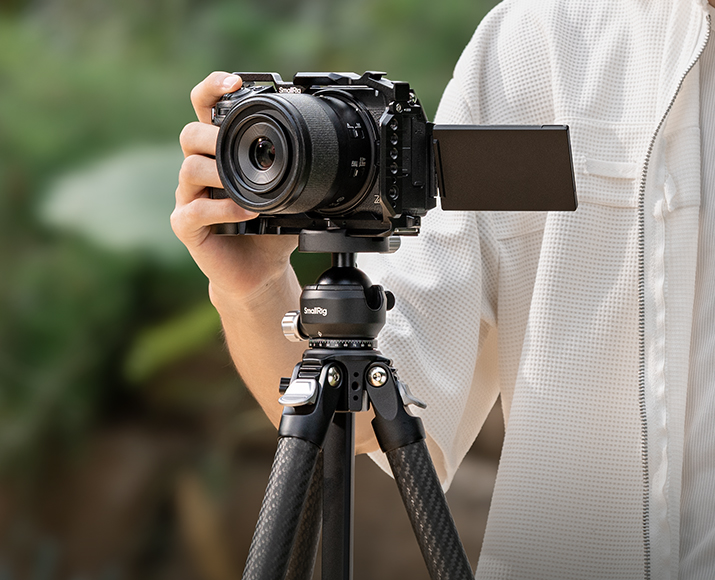 Cage für Nikon Z5IIc mit HawkLock NATO-Schiene – 5