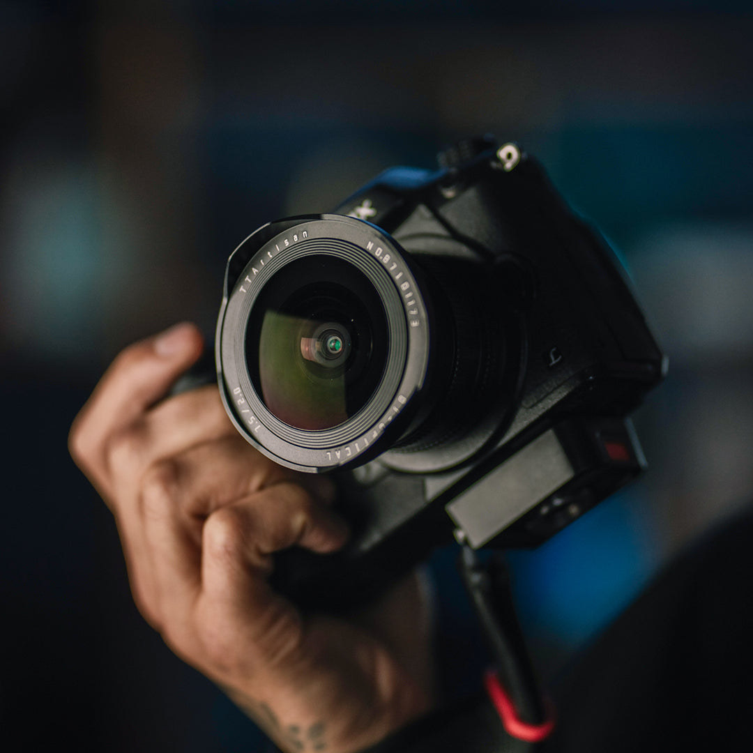 TTArtisan APS-C 7.5mm F2