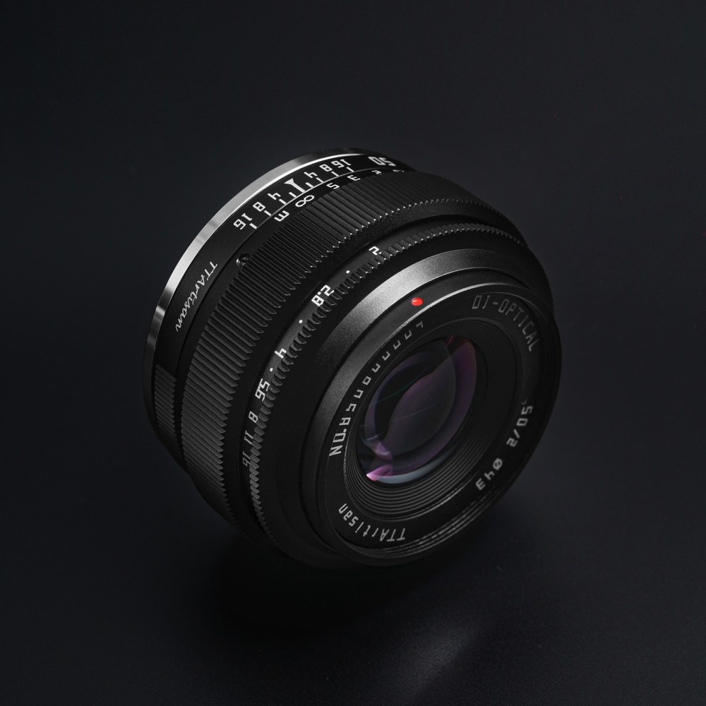 TTArtisan 50mm F2 – Lichtstärke F2 und 10 Lamellen