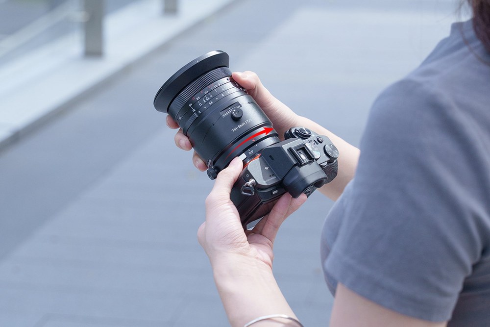 TTArtisan Tilt-Shift 17mm F4 – Drehung um 360° mit Rastung alle 15°